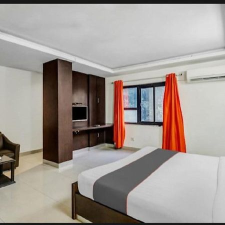 Aerocity Hotel Jindal Palace Delhi- A Well Hygiene Property"All Staff Vaccinated " نيودلهي المظهر الخارجي الصورة