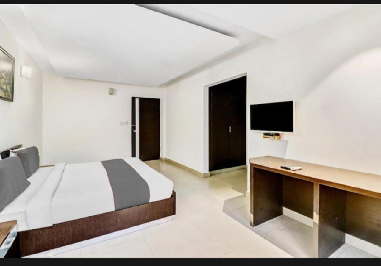 Aerocity Hotel Jindal Palace Delhi- A Well Hygiene Property"All Staff Vaccinated " نيودلهي المظهر الخارجي الصورة